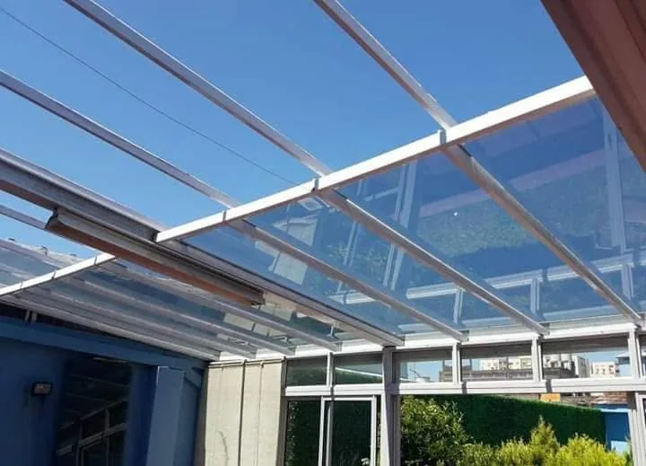 Techo y cerramiento de aluminio a medida — Alumfer